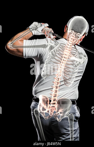 Digital zusammengesetztes Bild der Golfer üben auf schwarzem Hintergrund Stockfoto