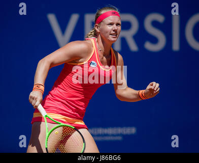 Nürnberg, Deutschland. 27. Mai 2017. Netherland es Kiki Bertens während ihr WTA Tennis Turnier Finale gegen B. Krejcikova (nicht abgebildet) der Tschechischen Republik in Nürnberg, 27. Mai 2017. Foto: Daniel Karmann/Dpa/Alamy Live News Stockfoto