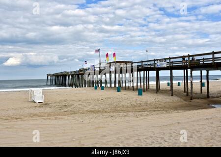 Ocean City, Maryland. 27. Mai 2017. Angelsteg in Ocean City Memorial Day Wochenende. Photo Credit: Jeramey Lende/Alamy Live-Nachrichten Stockfoto