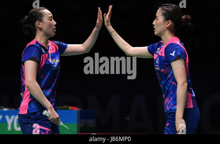 Gold Coast, Australien. 28. Mai 2017. Südkoreas Chang Ye Na (R) und Lee So Hee feiern während der Frauen Doppel-Match gegen Chinas Chen Qingchen und Jia Yifan beim Finale zwischen China und Südkorea auf insgesamt BWF Sudirman Cup 2017 in Gold Coast, Australien, 28. Mai 2017. Chang Ye Na und So Hee Lee gewann 2: 0. Bildnachweis: Lui Siu Wai/Xinhua/Alamy Live-Nachrichten Stockfoto