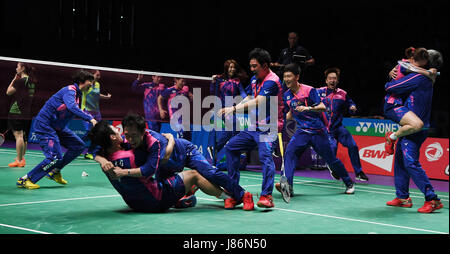 Gold Coast, Australien. 28. Mai 2017. Team-Mitglieder von Südkorea feiert den Sieg nach dem Finale zwischen China und Südkorea auf insgesamt BWF Sudirman Cup 2017 in Gold Coast, Australien, 28. Mai 2017. Südkorea beanspruchte den Titel mit 3: 2 auf Aggregat. Bildnachweis: Lui Siu Wai/Xinhua/Alamy Live-Nachrichten Stockfoto