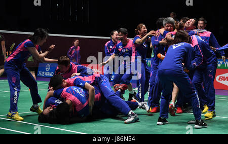 Gold Coast, Australien. 28. Mai 2017. Team-Mitglieder von Südkorea feiert den Sieg nach dem Finale zwischen China und Südkorea auf insgesamt BWF Sudirman Cup 2017 in Gold Coast, Australien, 28. Mai 2017. Südkorea beanspruchte den Titel mit 3: 2 auf Aggregat. Bildnachweis: Lui Siu Wai/Xinhua/Alamy Live-Nachrichten Stockfoto