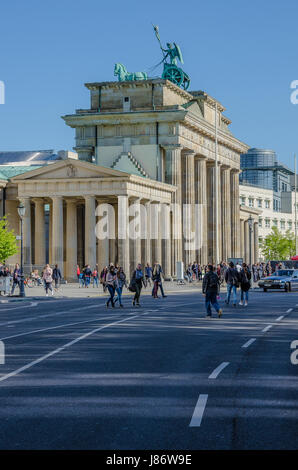 Das Tor hat die deutsche Einheit und Freiheit seit dem Ende des Kalten Krieges dar und Land geteilt. Es hält große "symbolischen Wert" für Deutschland Stockfoto