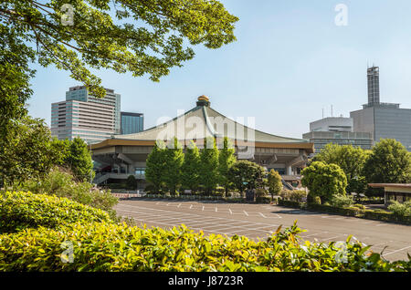 Nihon Budokan (Nippon Budokan) Indoor Arena im Kitanomaru Park, Chiyoda, Tokyo, Japan Stockfoto