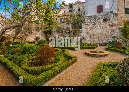 Kroatien-Dalmatien-Sibenik - Gorica-mittelalterlichen Garten des Klosters Saint Lawrence fünfzehnten Jahrhundert Stockfoto