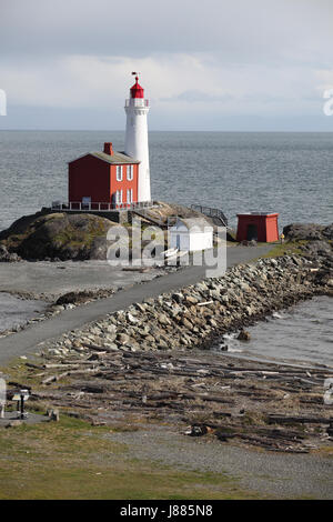 Fisgard Leuchtturm war der erste Leuchtturm an der Westküste Kanadas und ist noch in Betrieb! Der Leuchtturm wurde im Jahr 1860 gebaut. Stockfoto