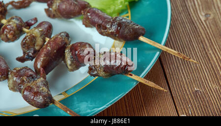 Marokkanische Kebab von Hühnerherzen. Stockfoto