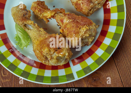 Backhendl - knuspriges Wiener Backhendl. Wiener Küche Stockfoto