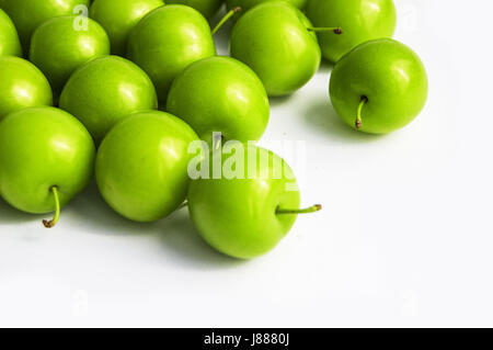 Saure Pflaume Bilder auf weißem Grund, wunderbare sauer Pflaumen Stockfoto