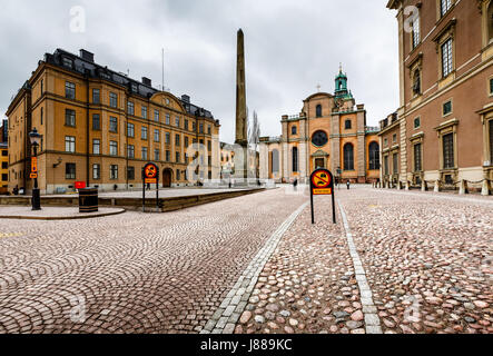Königspalast und die Kathedrale des Heiligen Nikolaus (Storkyrkan) in Stockholm, Schweden Stockfoto