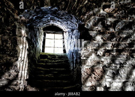 Blick aus einer Gefängniszelle vergitterten Fenster in ein altes