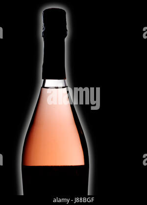 Rosa Sekt. Festliche trinken. Dramatischen Hintergrundeffekt. Stockfoto