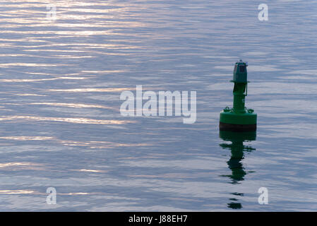 grüne Boje Warnemünde Rostock Deutschland Stockfoto