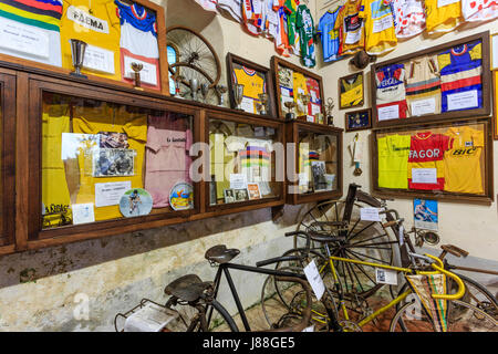 Frankreich, Landes, Labastide-d'Armagnac, Notre Dame des Cyclistes Kapelle und Museum des Radsports Stockfoto