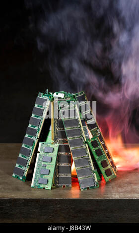 Brennen von Arbeitsspeicher Stockfoto