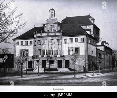 Heilbronn, Altes Theater, Gesamtansicht von Osten, verschafft Theodor Fischer (1862 1938). Quelle Hugo Licht, Das Stadttheater in Heilbronn, (Der Profanbau), Verlag J. J. Arnd, Leipzig 1913 Stockfoto