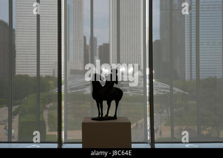 Blick auf Chicago Buidlings und Harris Auditorium aus Chicago Art Institue Fenster USA Stockfoto