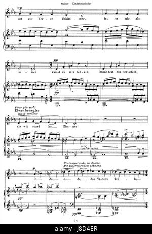 Mahlers Kindertotenlieder sind ein Zyklus von Liedern, die Trauer und Verlust zum Ausdruck bringen. Dieses Stück, Teil seines größeren symphonischen Werks, ist bekannt für seine emotionale Tiefe und musikalische Komplexität. Stockfoto