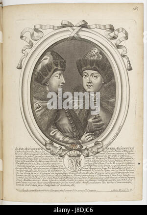 Dieser Kupferstich von Nicolas de Larmessin zeigt die Zaren Iwan V. und Peter I. von Russland und zeigt die wichtigsten historischen Figuren der russischen Geschichte. Der Druck zeigt die beiden Zaren in ihren kaiserlichen Insignien während ihrer Herrschaft im späten 17. Und frühen 18. Jahrhundert. Stockfoto