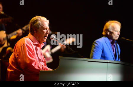 27. Mai 2017 - Hollywood, CA, USA - Musiker - BRIAN WILSON von den Beach Boys, die Durchführung von Pet Sounds auf der Bühne zum letzten Mal am Pantages Theater, Hollywood, Kalifornien, USA, Mai 26, 2017..Image Kredit Cr Scott Mitchell/ZUMA Press (Credit-Bild: © Scott Mitchell über ZUMA Draht) Stockfoto