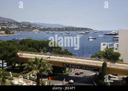 Motorsport: FIA Formel 1 Weltmeisterschaft 2017, Grand Prix von Monaco, #31 Esteban Ocon (FRA, Sahara Force India F1 Team), #3 Daniel Ricciardo (AUS, Red Bull-Renault), 27.05.2017. | weltweite Nutzung Stockfoto