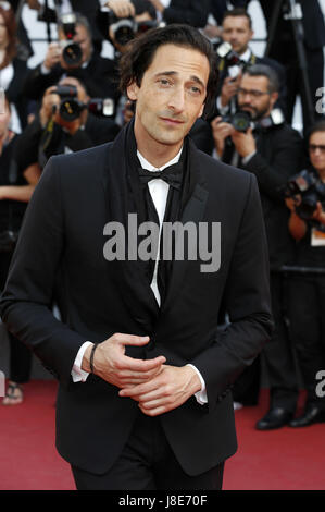 Cannes, Frankreich. 27. Mai 2017. Adrien Brody besucht die würde "Après Une Histoire Vraie/Based on a True Story" premiere während der 70. Cannes Film Festival im Palais des Festivals am 27. Mai 2017 in Cannes, Frankreich | Nutzung weltweit Credit: Dpa/Alamy Live-Nachrichten Stockfoto