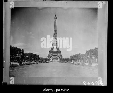 Eiffelturm, Paris, Frankreich, ca. 1909 Stockfoto