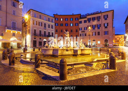 Die Piazza Navona in der Nacht, Rom, Italien. Stockfoto