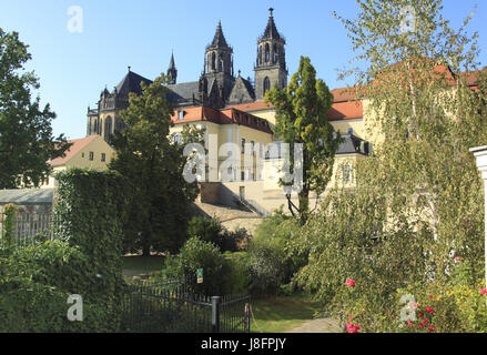 Garten, Kathedrale, alte Stadt, Sehenswürdigkeit, Baustil, Architektur, Stockfoto