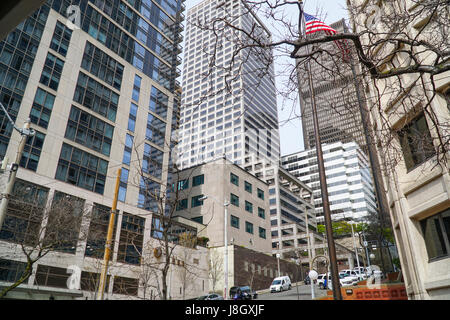 Wolkenkratzer in Seattle - SEATTLE / WASHINGTON - 11. April 2017 Stockfoto