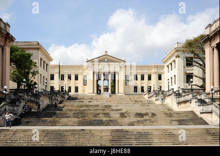 Vorderansicht der Universität von Havanna, Kuba, befindet sich in der Stadtteil Vedado Havanna. Stockfoto