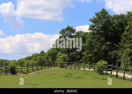 Schöner Panoramablick auf eine leere Sommer corral Stockfoto
