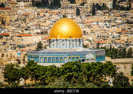 Der Felsendom oder die Al Aqsa Moschee ist ein islamischer Schrein, der sich auf dem Tempelberg in der Altstadt Jerusalems befindet. Stockfoto