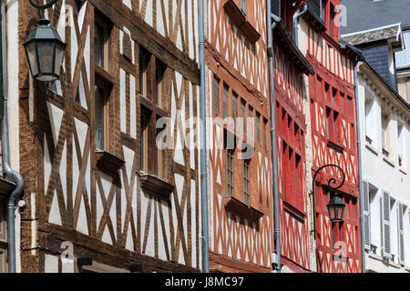 Frankreich, Loiret, Orleans, Fachwerkhäuser in der Nachbarschaft der Rue de Bourgogne Stockfoto