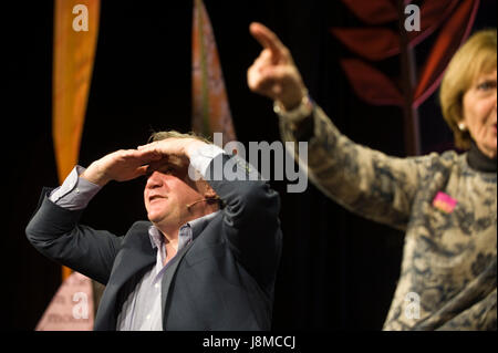 Ed Balls spricht über seine Karriere in der Politik bei Hay Festival 2017 Hay-on-Wye Powys Wales UK Stockfoto