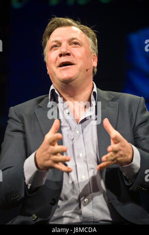 Ed Balls spricht über seine Karriere in der Politik bei Hay Festival 2017 Hay-on-Wye Powys Wales UK Stockfoto