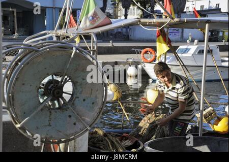 Viareggio (Toskana), Badeort, die Rückkehr der Fischerboote im Hafen-Kanal Burlamacca Stockfoto