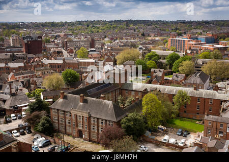 Großbritannien, England, Derbyshire, Derby, George Lane, Rat-Büros, erhöhte Aussicht vom Turm der Kathedrale Stockfoto