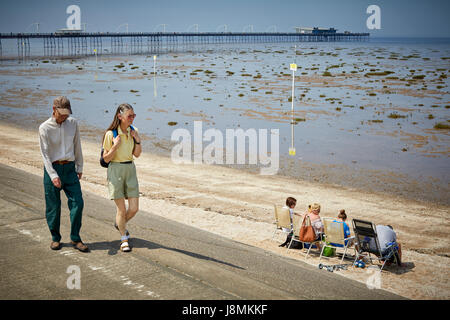 auf der Nordwest-Mantel in der irischen See, Southport Strand Merseyside, England. Stockfoto