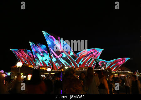 Sydney, Australien. 27. Mai 2017. Vivid Sydney läuft vom 26. Mai bis 17. Juni. Im Bild: Sydney Opera House. Bildnachweis: Richard Milnes/Alamy Live-Nachrichten Stockfoto