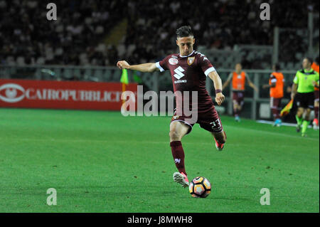 Turin, Italien. 28. Mai 2017. Antonio Barreca während des Spiels Serie A TIM zwischen Torino FC und Sassuolo im Stadio Olimpico Grande Torino. Das Endergebnis des Spiels ist 5-3. Bildnachweis: Fabio Petrosino/Alamy Live-Nachrichten Stockfoto