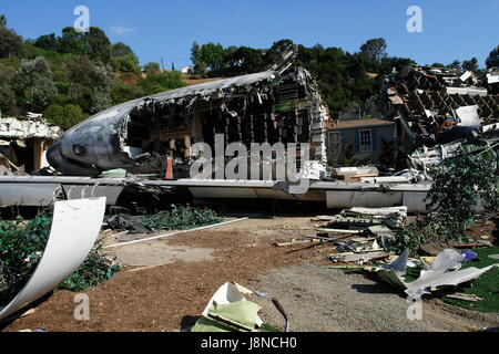 Flugzeug-Absturzstelle aus Krieg der Welten-Film In den Universal Studios, Los Angeles, Kalifornien Stockfoto