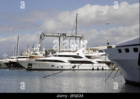 Viareggio (Toskana, Italien), Werften, Bau von großen Luxus-Yachten Stockfoto