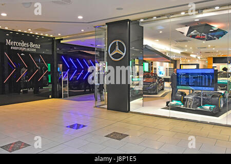 Mercedes Benz Pop-up Händler indoor-Einkaufszentrum Autohaus Autohaus in Intu Lakeside Einkaufszentrum Mall Thurrock England UK Stockfoto