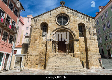 Sao Tiago romanischen Stil Kirche in Coimbra, Portugal Stockfoto