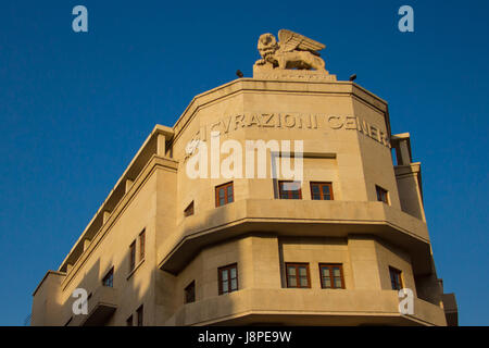 Das Art Deco Assicurazioni Generali Gebäude am Platz d'Etoile, Beirut Stockfoto