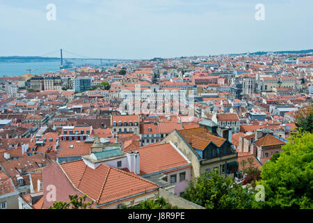 Die Dächer der Alfalma in Lissabon, Portugal Stockfoto