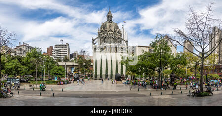 Panoramablick von Botero Square - Medellin, Antioquia, Kolumbien Stockfoto