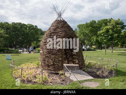 Ein Dickicht Künstlers Kelly Englisch, Lyndale Park in Minneapolis, Minnesota, USA. Stockfoto