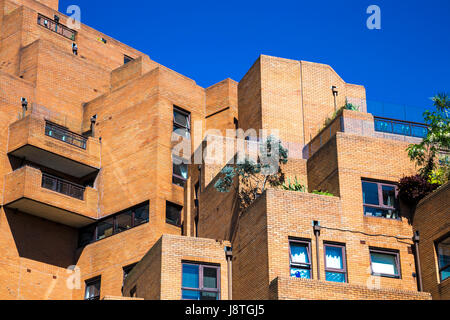 80er Jahre Architektur Freihandel Wharf in Wapping, London, UK Stockfoto